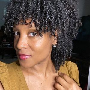 Meet your Posher, Lacrisha